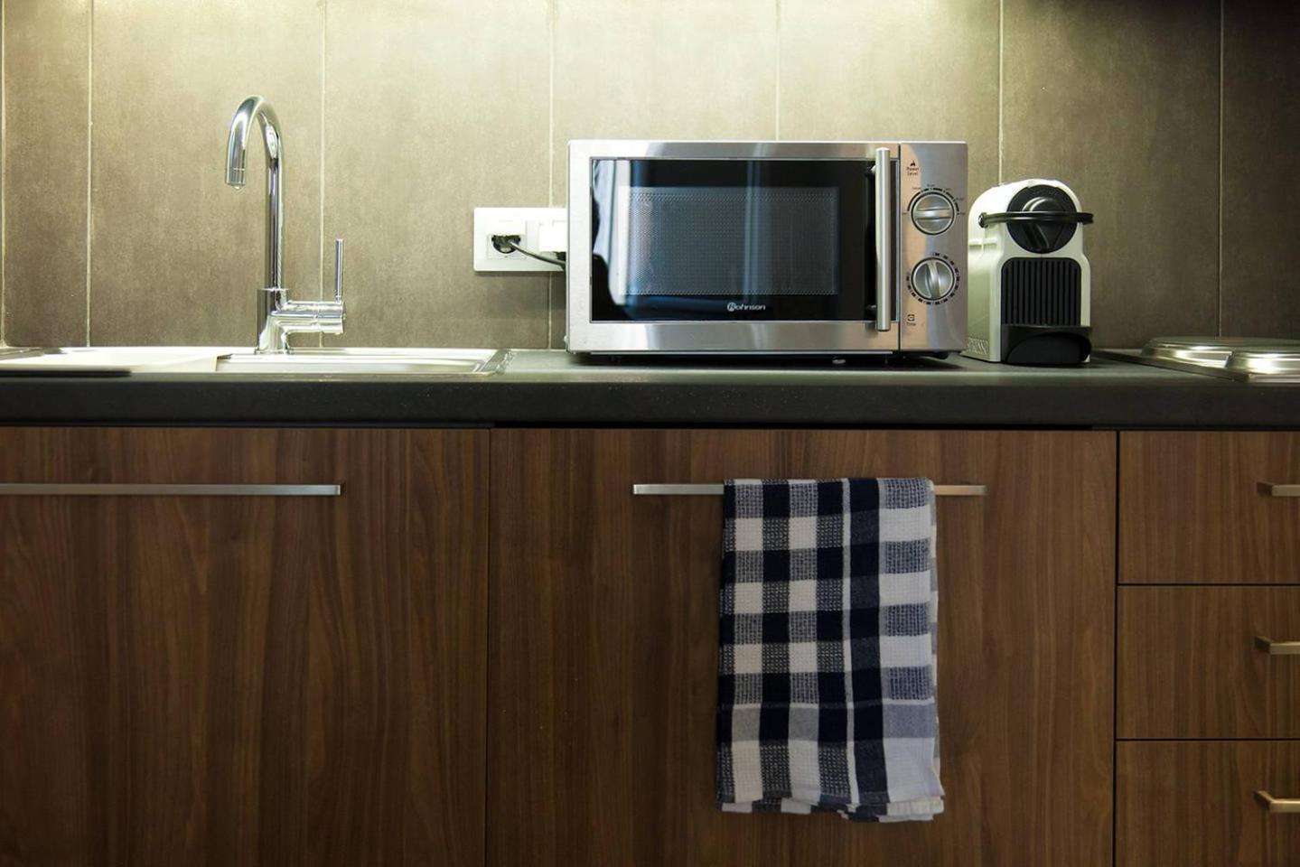 Toni'S Charming Apartment In The Thisseo Station เอเธนส์ ภายนอก รูปภาพ