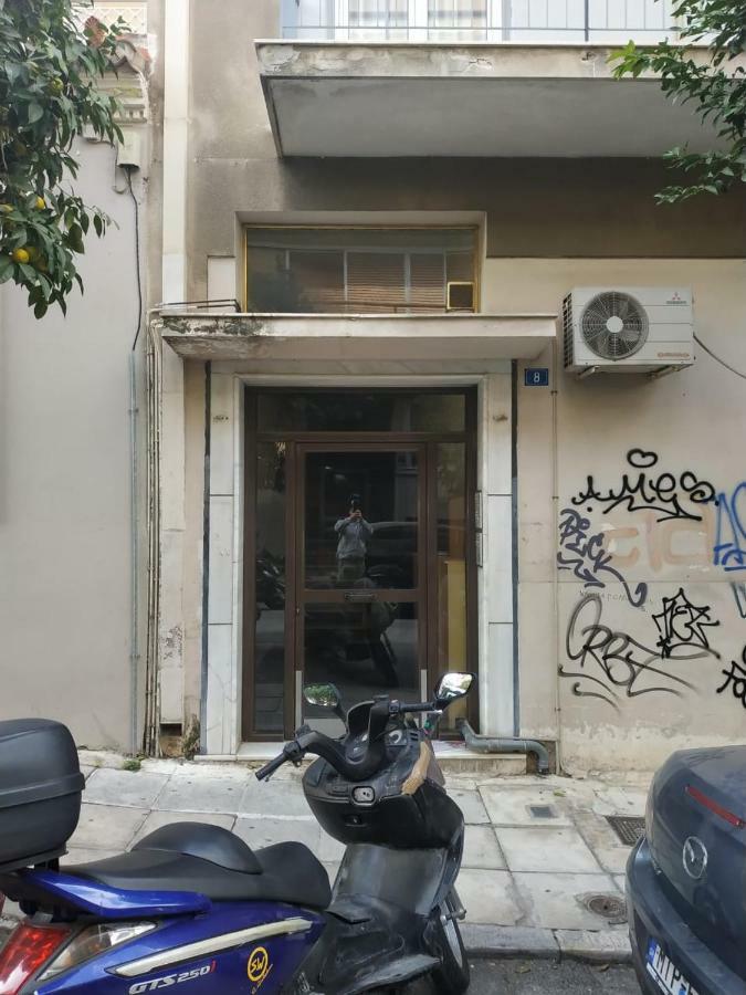 Toni'S Charming Apartment In The Thisseo Station เอเธนส์ ภายนอก รูปภาพ